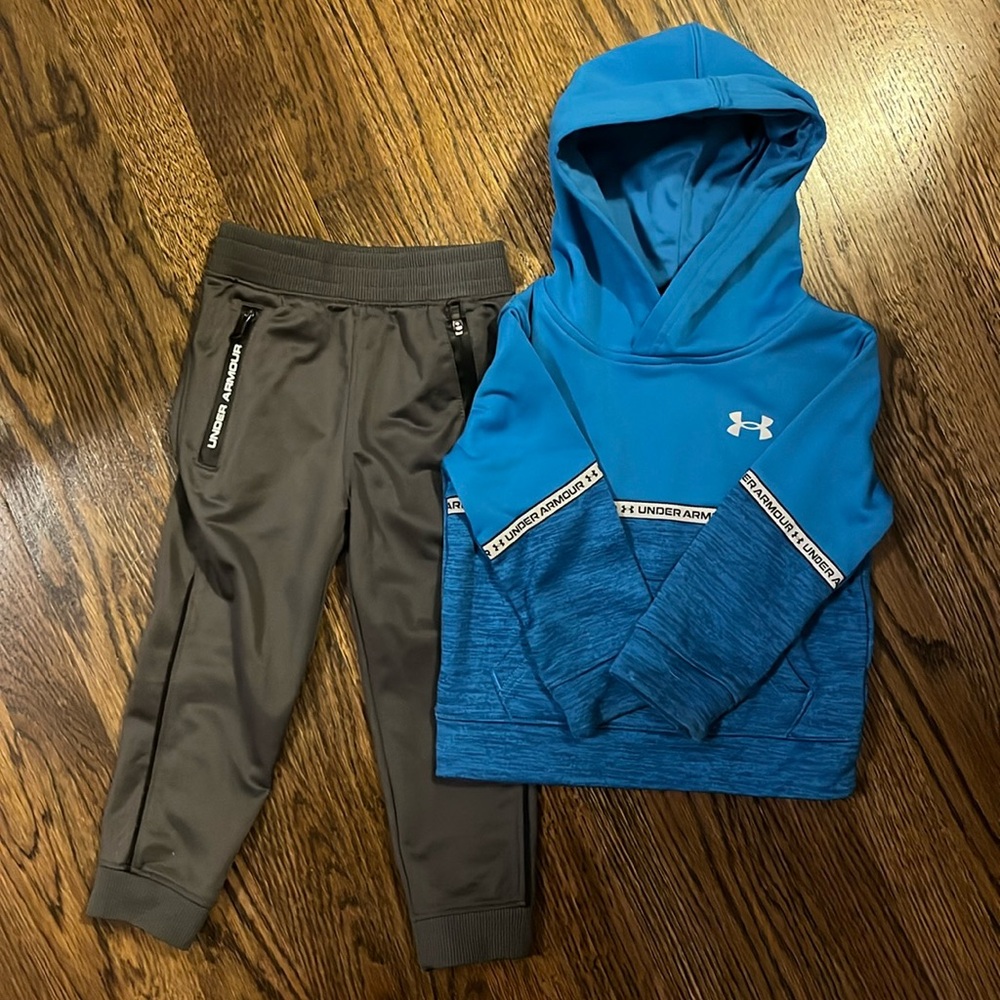Excellent Condition Under Armour Sweatshirt and Track Pants, Size 2T